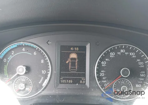 2013 Volkswagen Jetta Hybrid Sel Premium z USA, uszkodzony, nr VIN 3VW637AJ2DM233265